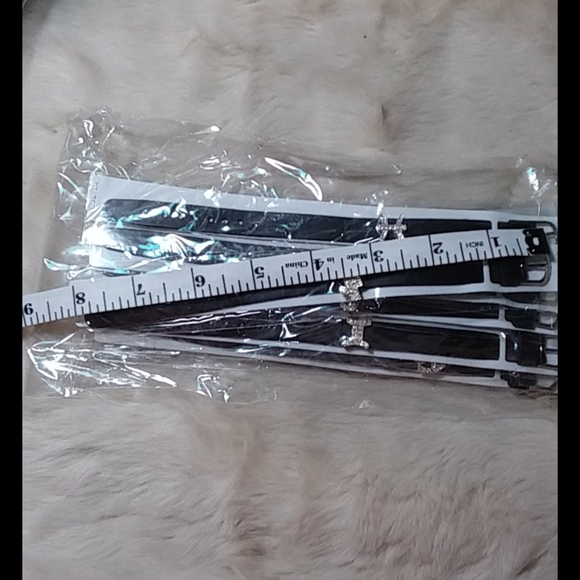 4 dozen rubber Zodiac bracelets - Picture 7 of 7